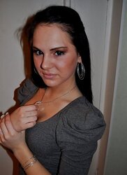 Jaw-Dropping teenager. (you all enjoyed her so much, so here is more images
