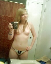 Teenager Selfshot Teenager Mingle