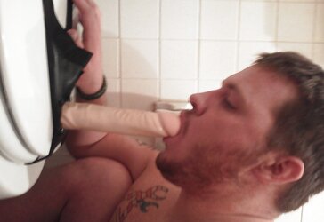 Gargle and strapon toilet rail!