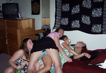 UPSKIRTS FOR REAL VOYEURS IV