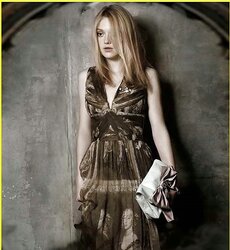 Dakota Fanning (Lots of fakes)