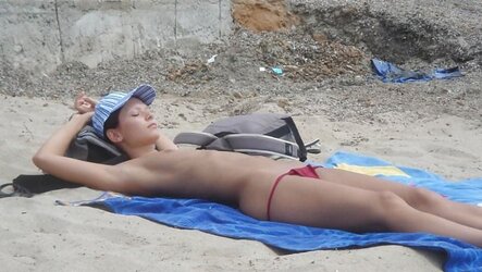 Sans Bra Beach Inexperienced Nymphs
