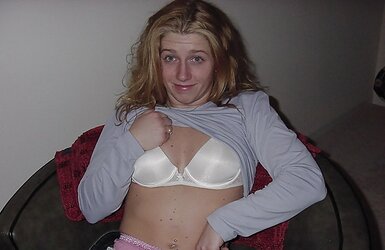 Fittennischick casual disrobe