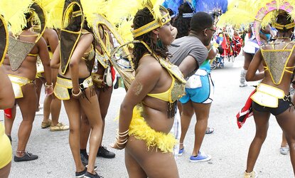 Carnival time!(Camaster)