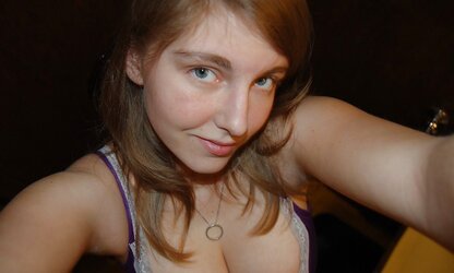 Massive breasted Inexperienced Solo