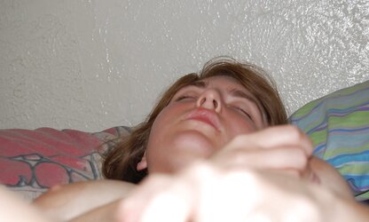 Massive breasted Inexperienced Solo