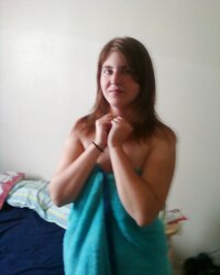 Massive breasted Inexperienced Solo