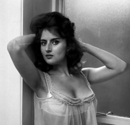 Eve Eden aka Rosa Dolmai