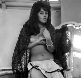 Eve Eden aka Rosa Dolmai