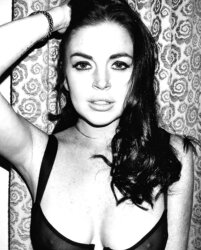 Lindsey Lohan liking jerking over this nasty tramp :)