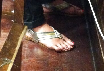 Mega-Bitch.plumper,soles,cockslut