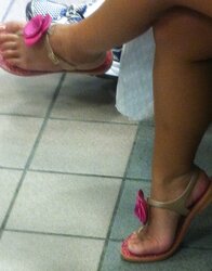 Mega-Bitch.plumper,soles,cockslut