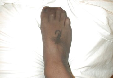 Ebony nylon pantyhose