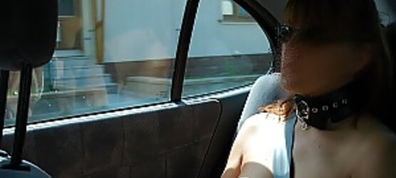 Frauen nackt im auto