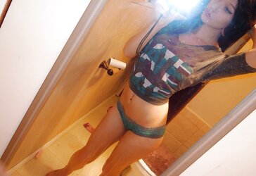 Would u nail her? rave chick