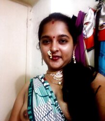Bare desi gals