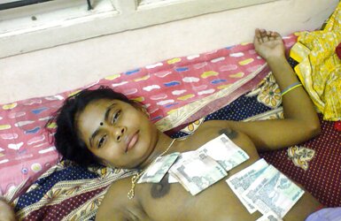 Bare desi gals