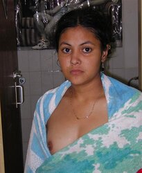 Bare desi gals