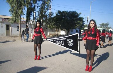 Mexicanas en pantimedias mexican dolls in stockings