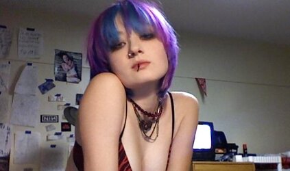 Steamy Emo Cam Chick
