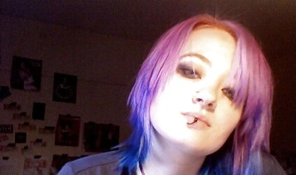Steamy Emo Cam Chick