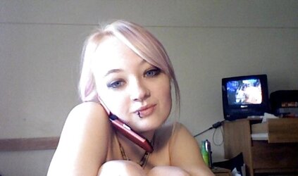 Steamy Emo Cam Chick