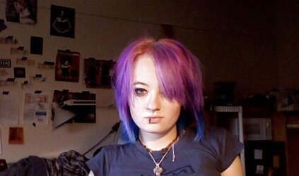 Steamy Emo Cam Chick