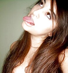 Ladies are just uber-cute!