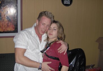 CouplePartyGirls