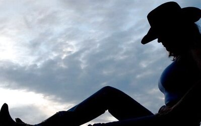 Super-Fucking-Hot cowgirls!