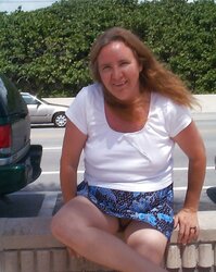 Public Beach Showing Unshaved Snatch