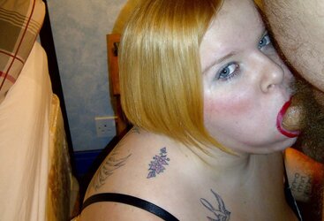 Fat Buxom Scarlett