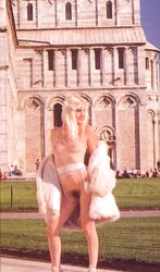 CICIOLLINA - ILONA STALLER - londonlad