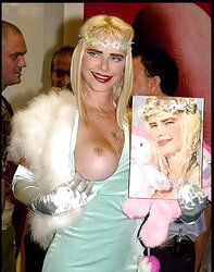 CICIOLLINA - ILONA STALLER - londonlad