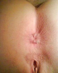AMATEURE - LIGHT-HAIRED POSING, DEEP-THROATING