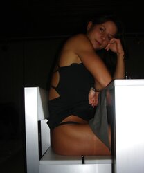 Sarah de Herdt, a giant bevy for admirers, Part