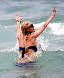 Lindsay Lohan ... Melons On The River