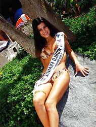 Karine Ferri French TV Presenter with fantastic gams