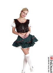 HEISSE NUTTEN IM DIRNDL