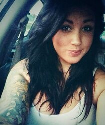 Bi-Otches online photos