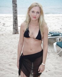 MICRO BATHING SUIT - This Damsel is so jaw-dropping !!!