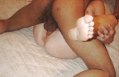 Inexperienced light-haired enjoys BIG BLACK COCK (without a condom)
