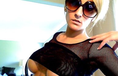 Sup Scorching Kylie