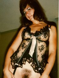 Amatuer unshaved