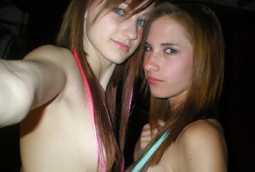 Stolen Pictures - 2 Girlfriends have a Session