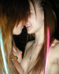 Stolen Pictures - 2 Girlfriends have a Session