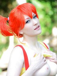 Cosplay and other torrid chicks