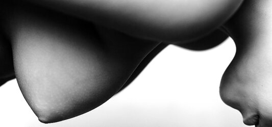 Spectacular Bare Art