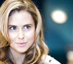 Anna Hutchison