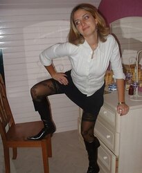 REAL GALS FROM AROUND THE WORLD - MONIQUE